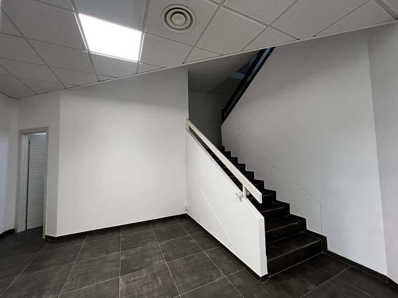 Rif.2683 Lugano Bureau duplex en location, zone Parco Ciani (2)