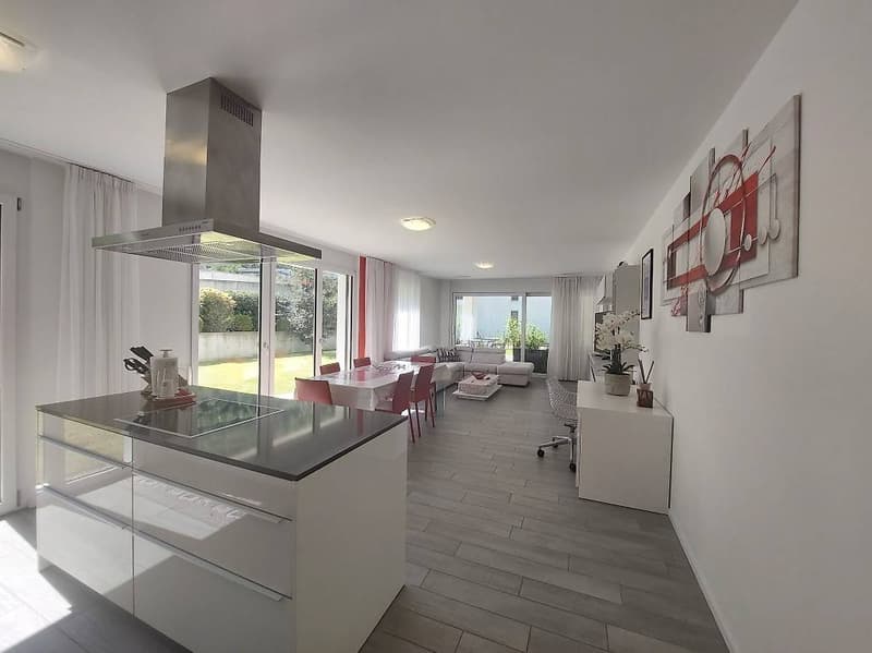2374_Großes 3.5-Zimmer-Wohnung mit privatem Garten in Barbengo (3)