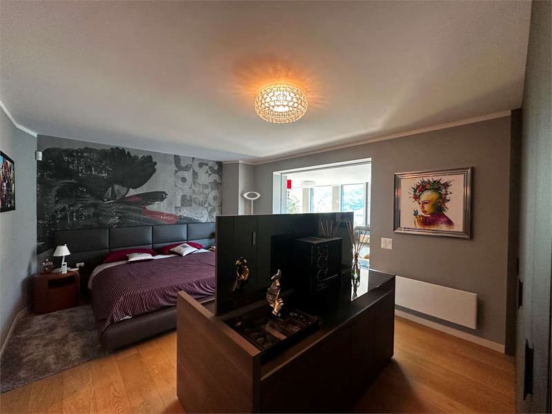 Panoramic villa with indoor pool in the heart of Vico Morcote (6)