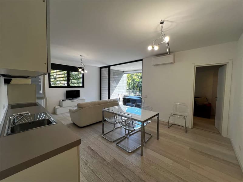 Rif. 2705 Lugano - Elegante 3.5 locali con terrazzo a pochi passi dall (3)