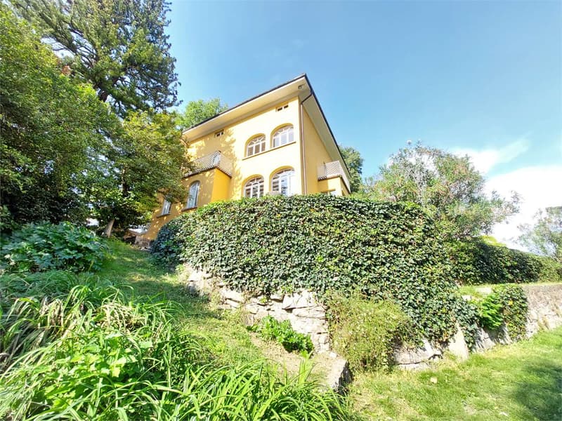 Prestigiosa villa storica con parco privato e vista sul Lago di Lugano (1)