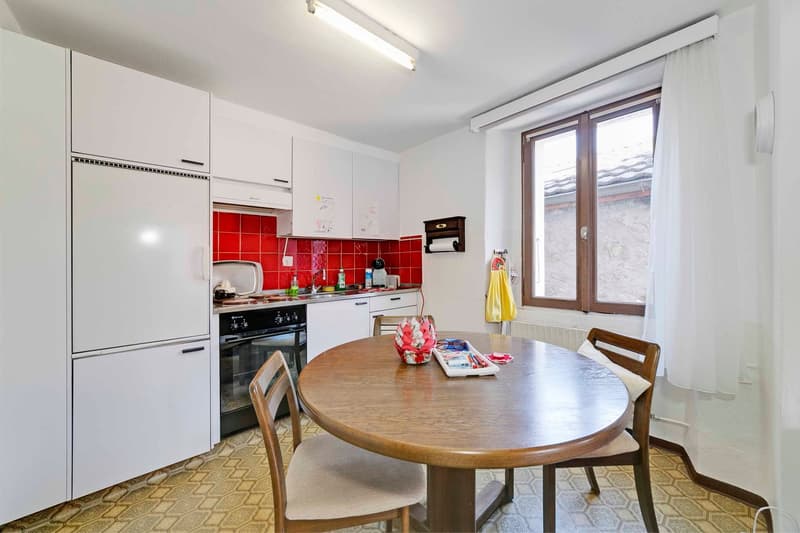 Single-family house with 6 rooms and panoramic view in Isone (5)