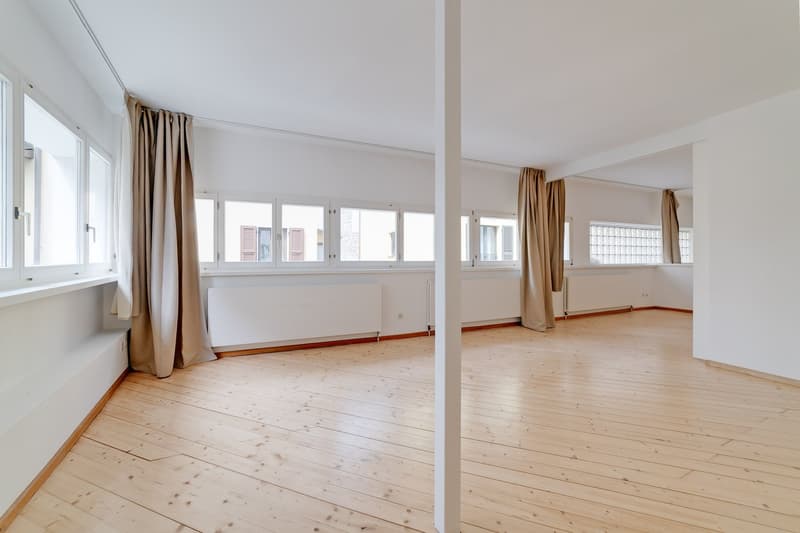 Bellissimo loft ristrutturato di 120 mq a Cadro (10)