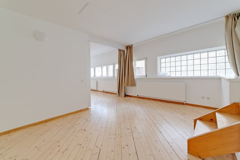 Bellissimo loft ristrutturato di 120 mq a Cadro (12)