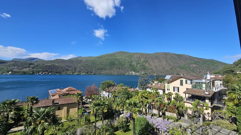 Affascinante 2.5 locali con vista lago a Morcote ammobiliato (2)