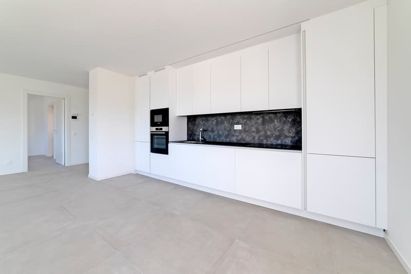 Appartement moderne et élégant avec terrasse couverte et jardin fabuleux (1)