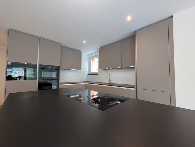 Modernes und elegantes Ferien-Penthouse am See mit Bootsliegeplatz (5)