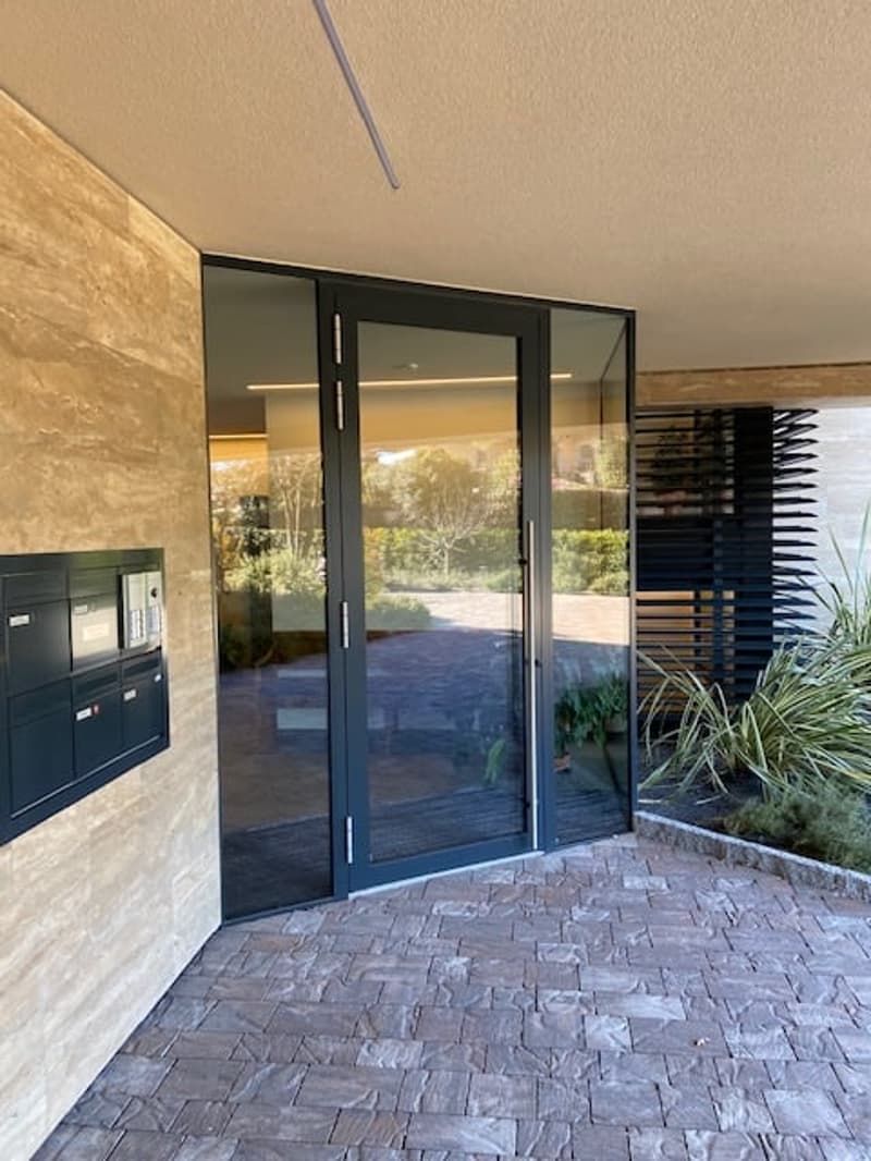 SPLENDIDO, MODERNO ED ELEGANTE 2.5 LOCALI (5)