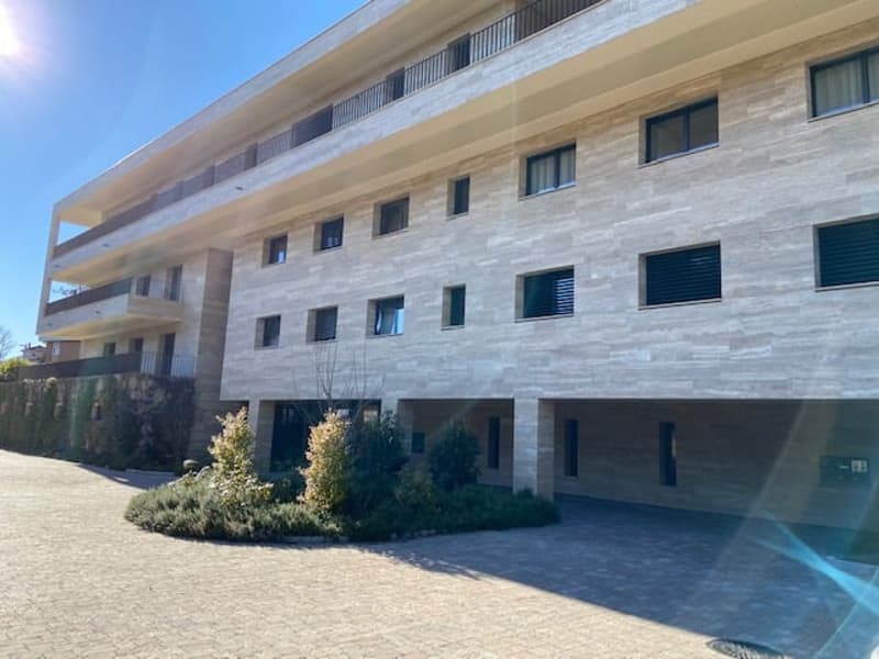 SPLENDIDO, MODERNO ED ELEGANTE 2.5 LOCALI (3)