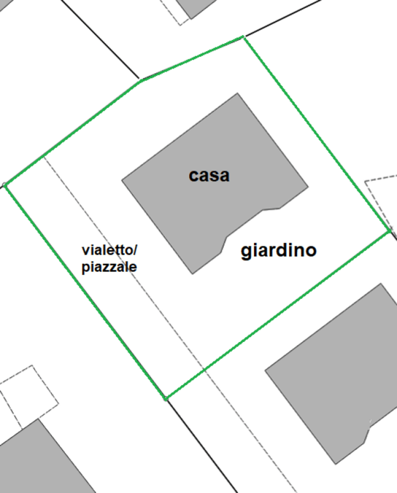 Spacious Detached House with Garden (18)