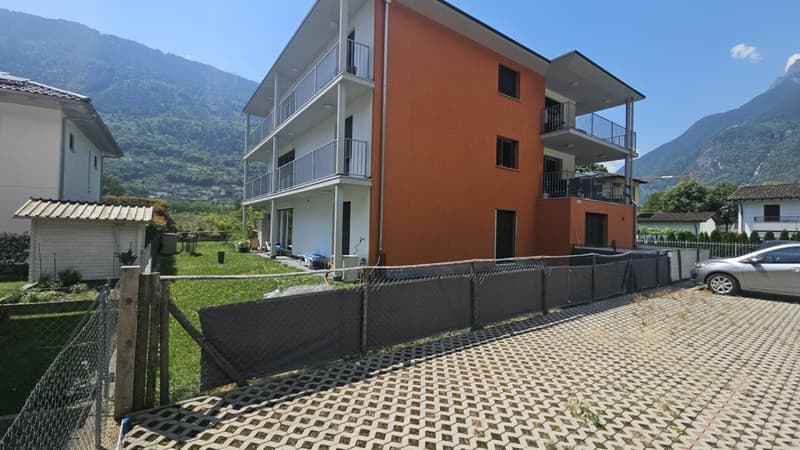 APPARTAMENTO 3.5 LOCALI CON GIARDINO (2)