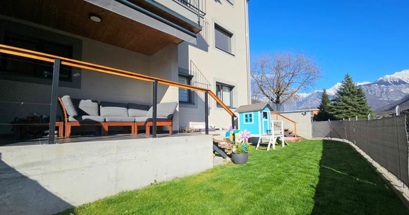 Wohnung mit 4.5 Zimmern und Garten (2)