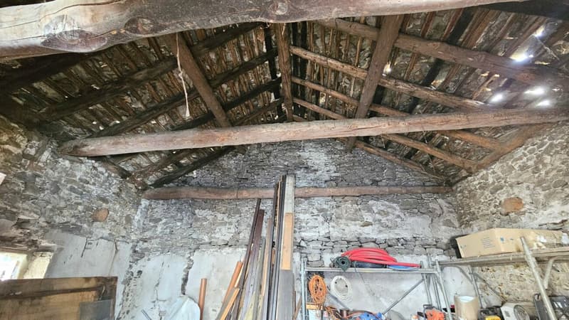 RUSTICO DA RISTRUTTURARE A GNOSCA (7)
