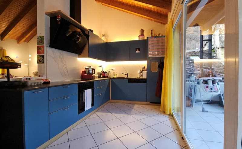 CASA UNIFAMILIARE CON APPARTAMENTO DA REDDITO (9)