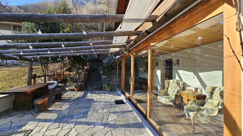 AFFASCINANTE CASA UNIFAMILIARE A POCHI MINUTI DA SAN BERNARDINO (3)