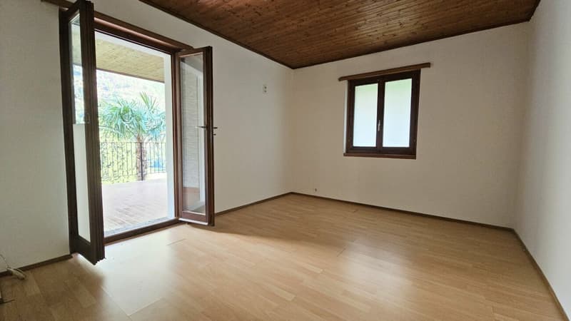 INTERESSANTE CASA UNIFAMILIARE A GRONO-LEGGIA (10)