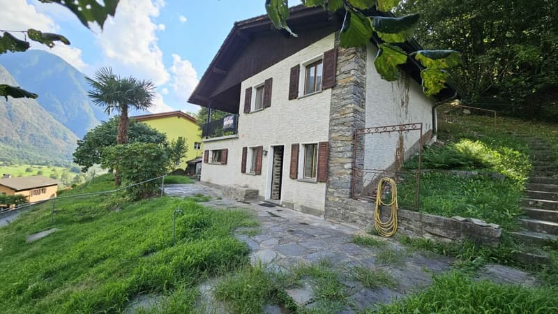 INTERESSANTE CASA UNIFAMILIARE A GRONO-LEGGIA (2)