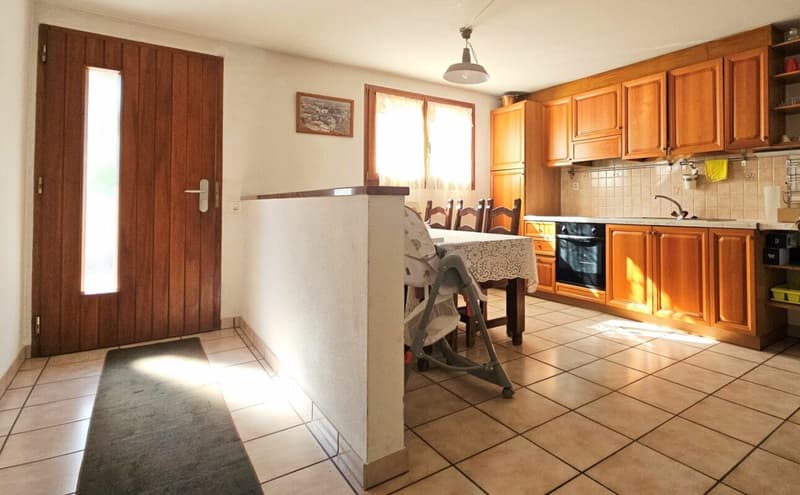 AMPIA CASA INDIPENDENTE CON GIARDINO (16)