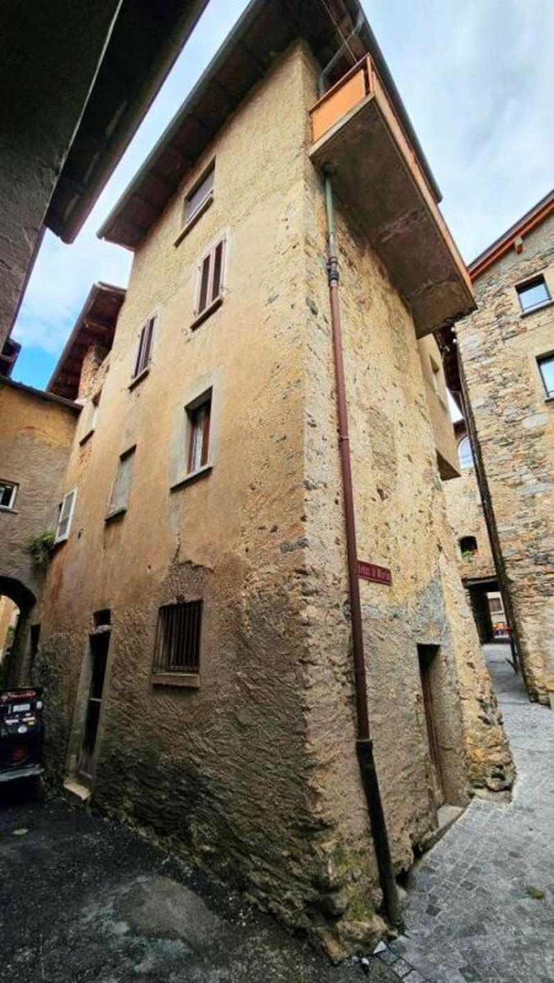 CASA DI NUCLEO DA RISTRUTTURARE (3)