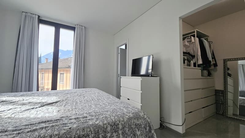 BELLA CASA UNIFAMILIARE DI 5.5 LOCALI (10)