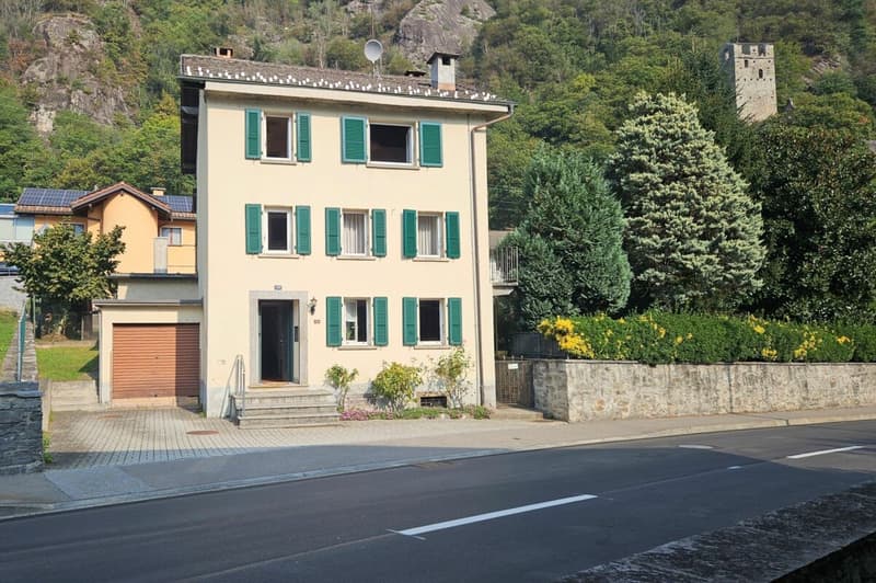 AMPIA CASA UNIFAMILIARE CON GIARDINO A S.VITTORE (1)