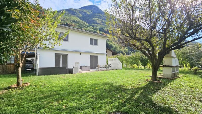 AMPIA CASA UNIFAMILIARE DI 5.5 LOCALI A OSOGNA (18)