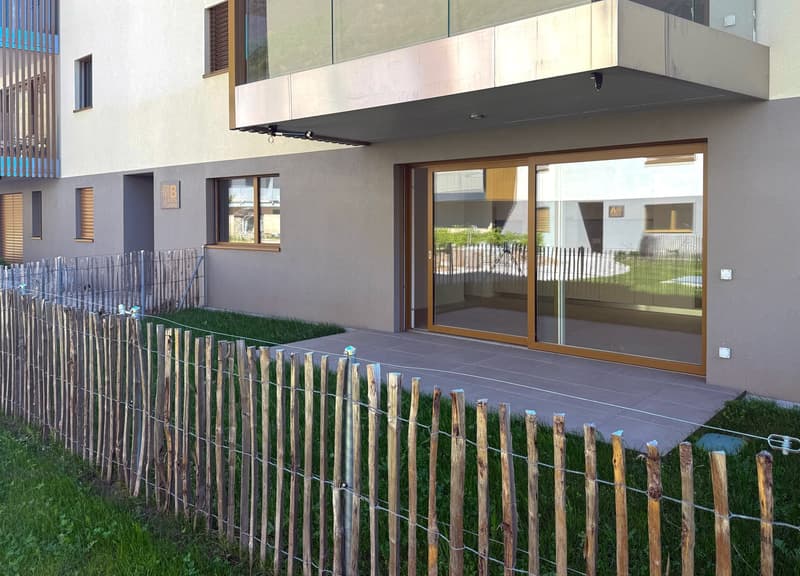 Elegant 2.5-room apartment with garden in Lumino (TI) (7)