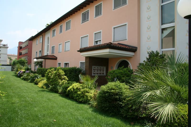 Elegante e tranquilla Residenza - ampio 3.5 locali (98 mq) con spaziosa terrazza coperta - Ascona (2)