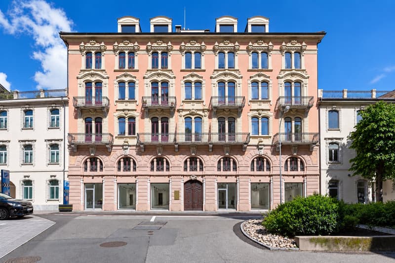 Affittasi ampio e luminoso ufficio open space nel centro di Chiasso (8)