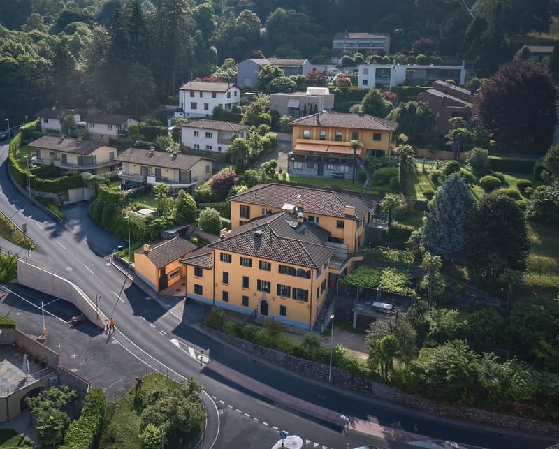 Large 11-room house for rent in Origlio, surrounded by greenery (2)