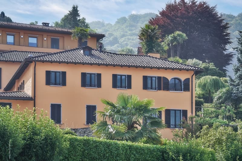 Large 11-room house for rent in Origlio, surrounded by greenery (3)