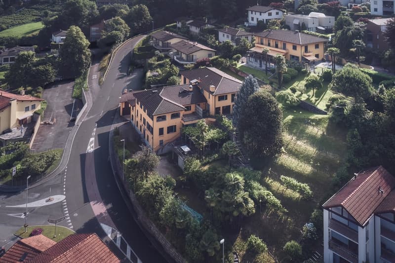 Affittasi prestigioso appartamento di 7 locali in residenza storica a Origlio (7)