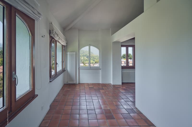 Affittasi luminoso appartamento di 6 locali a Origlio (33)