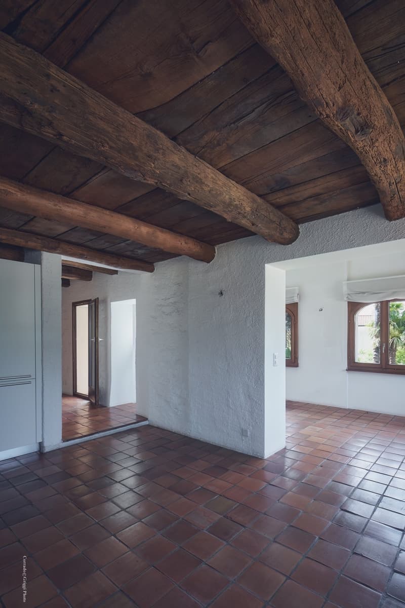 Affittasi luminoso appartamento di 6 locali a Origlio (31)