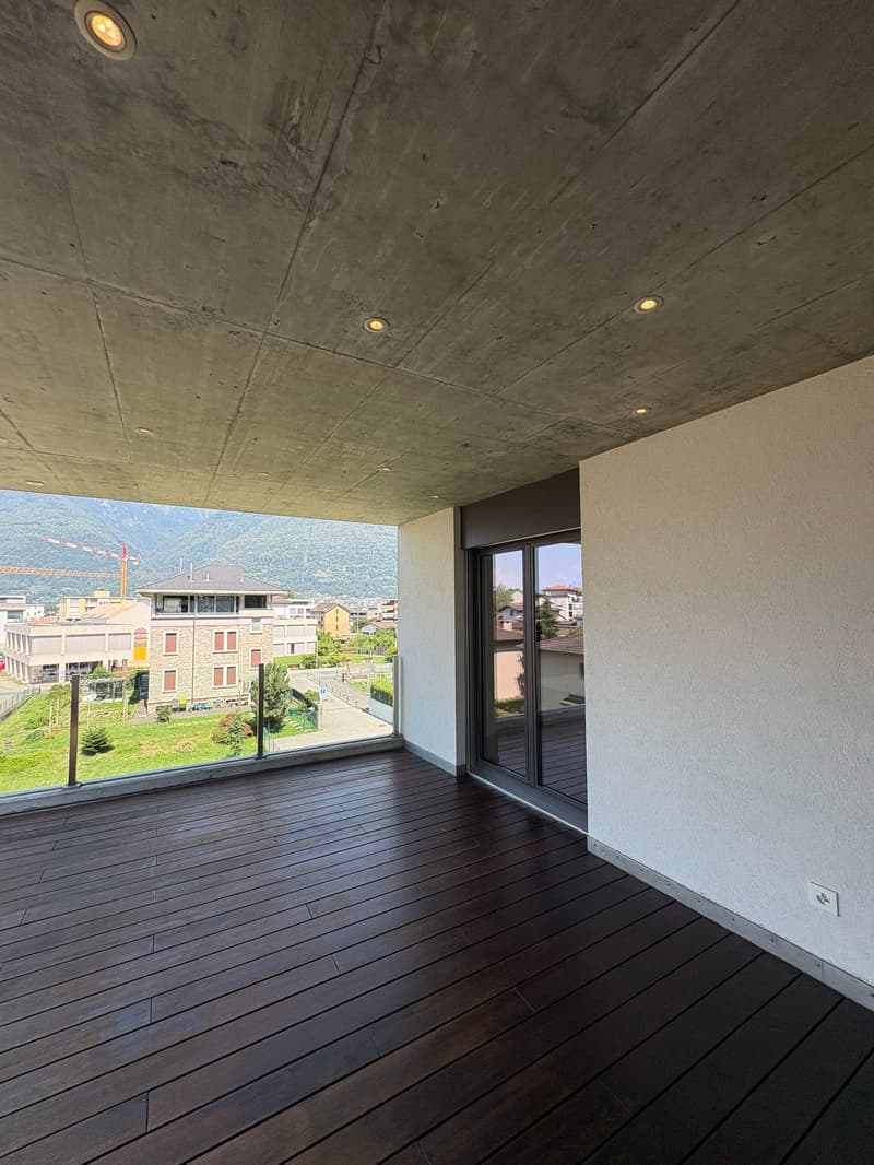 Modern 5.5-room attic for rent in Giubiasco (46)