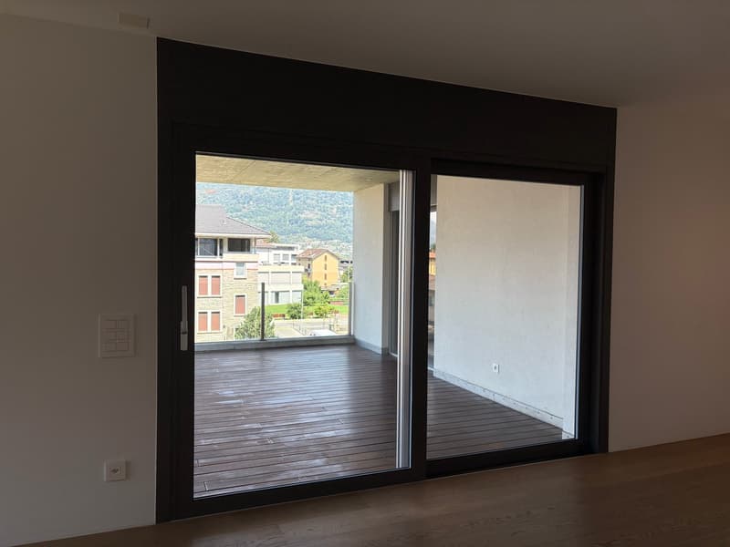 Modern 5.5-room attic for rent in Giubiasco (44)