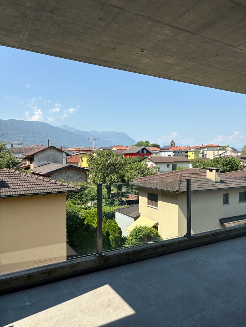 Modern 5.5-room attic for rent in Giubiasco (16)