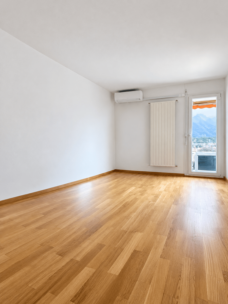 Appartamento luminoso con vista a Lugano – Disponibile subito (4)