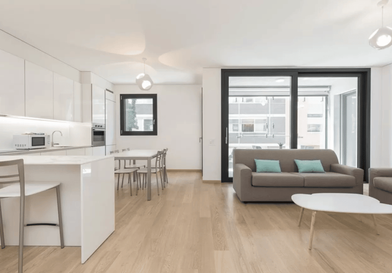 Wohnung 3,5 Zimmer in gutem Zustand (2)