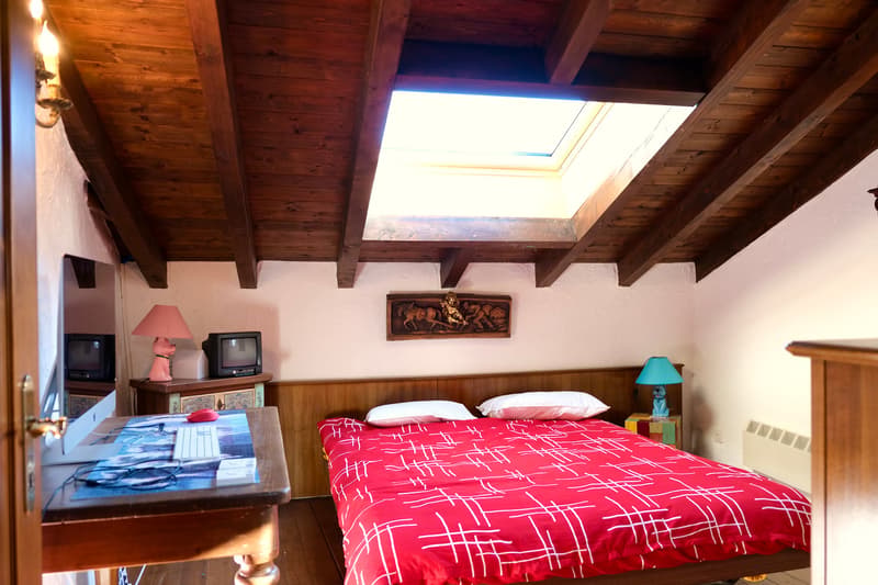 Bright charming house in Gordola in residential area. (15)