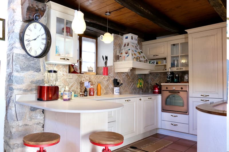 Bright charming house in Gordola in residential area. (12)