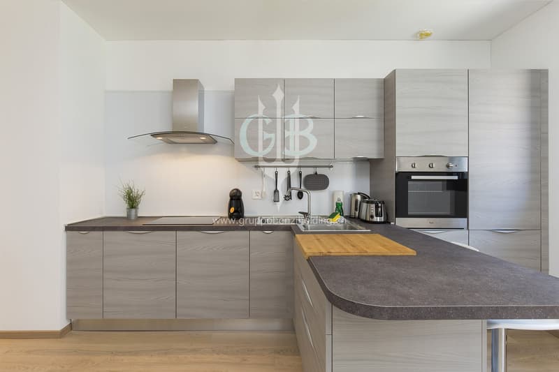 Wohnung mit 3,5 Zimmern, zentral und nahe den Universitäten von Lugano (5)
