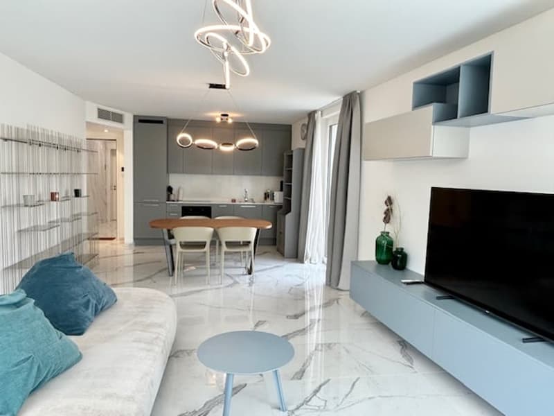 Penthouse with rooftop - furnished and available immediately (15)