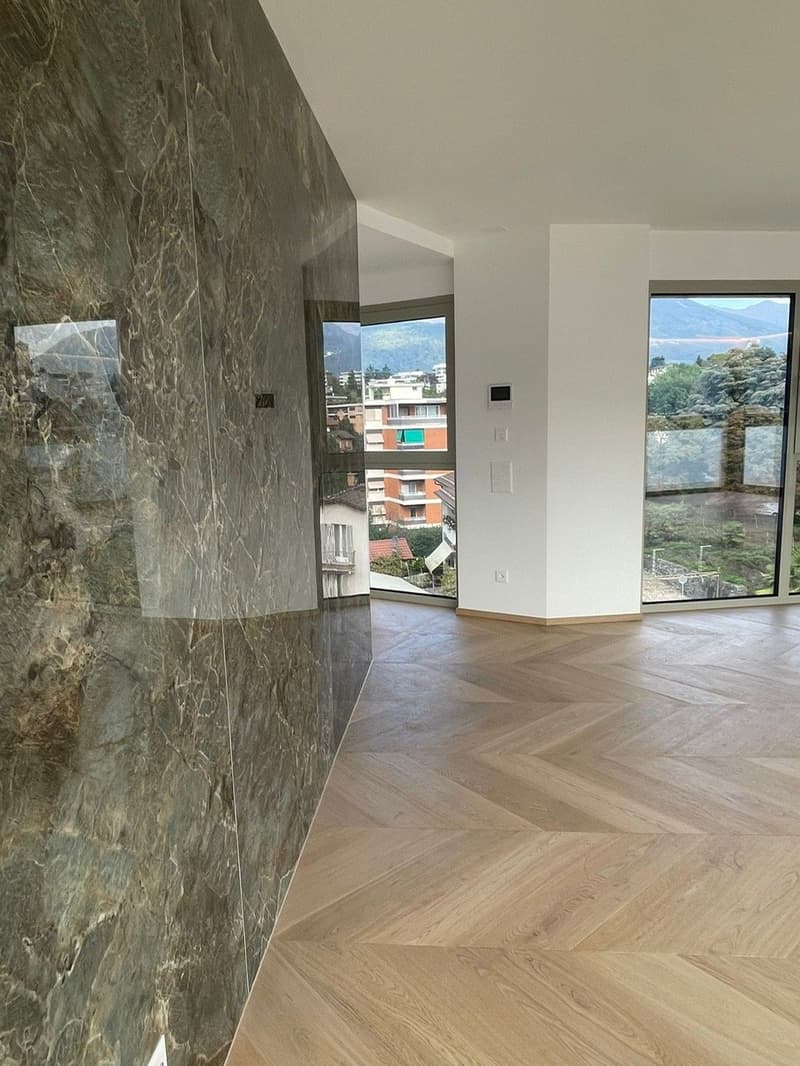 Attico di lusso con terrazza e jacuzzi a Massagno – Disponibile subito (17)
