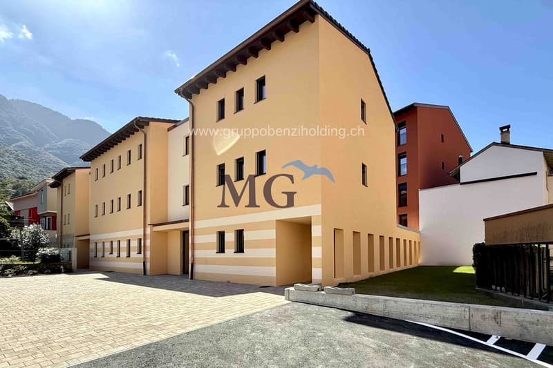 Piazza Grande a Giubiasco - nuovo 2,5 locali. (2)