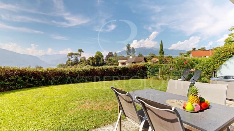 Sonnenverwöhnte Gartenwohnung mit Seesicht, Pool und Jacuzzi in Vairano (6)
