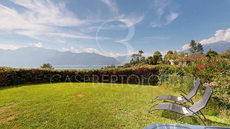 Sonnenverwöhnte Gartenwohnung mit Seesicht, Pool und Jacuzzi in Vairano (5)