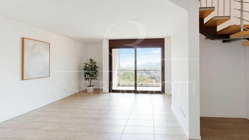 Duplexwohnung mit zwei Balkonen und viel Licht - modern wohnen in Tegna (3)