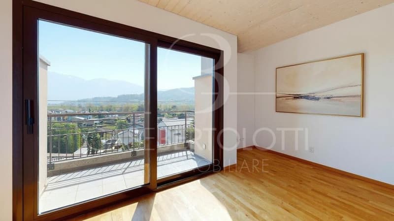 Duplexwohnung mit zwei Balkonen und viel Licht - modern wohnen in Tegna (7)