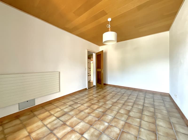 BEDANO - ZWEIFAMILIENHAUS IN EINER WOHNUNGSEINHEIT ZU VERKAUFEN (9)